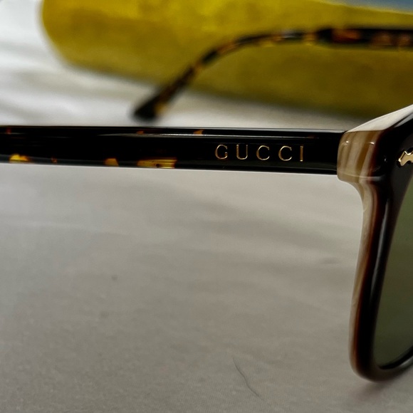 Gucci Sunglasses - Picture 6 of 6